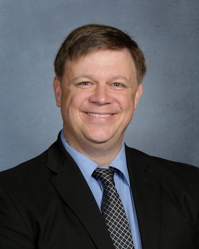 Tom Schuster : Director of Sacred Music